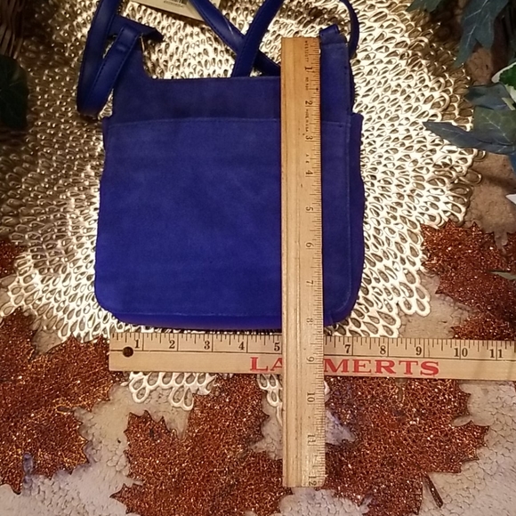 Amanda Smith Blue Suede Crossbody - Picture 7 of 8